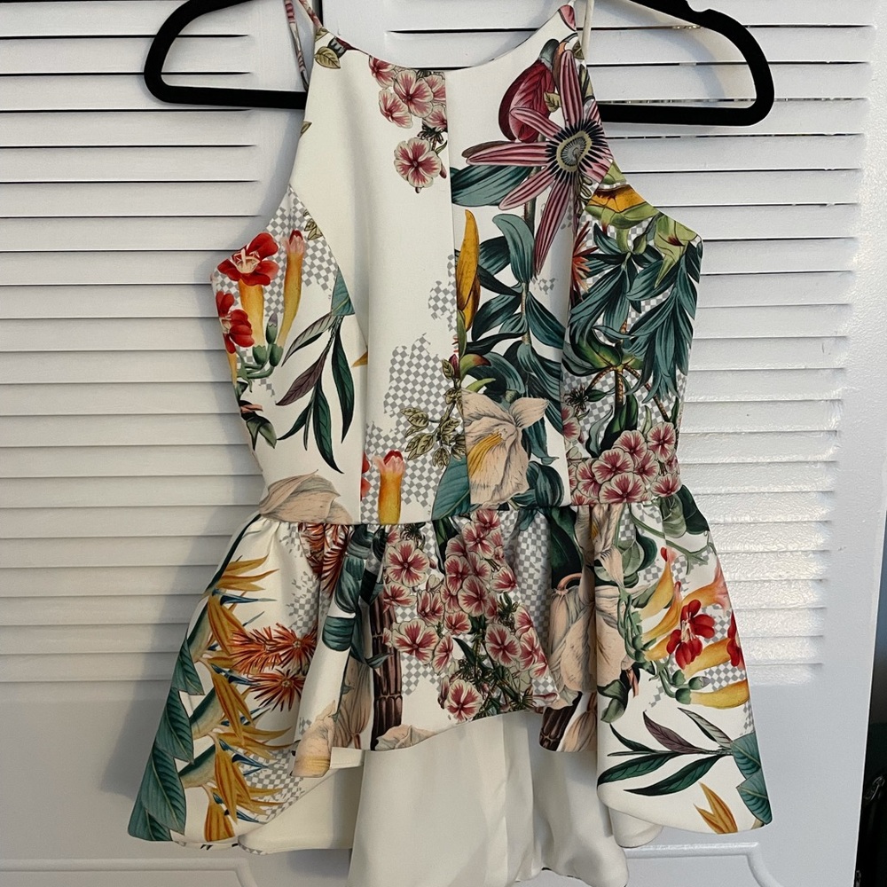 Cameo Thick Floral Print Tank Top